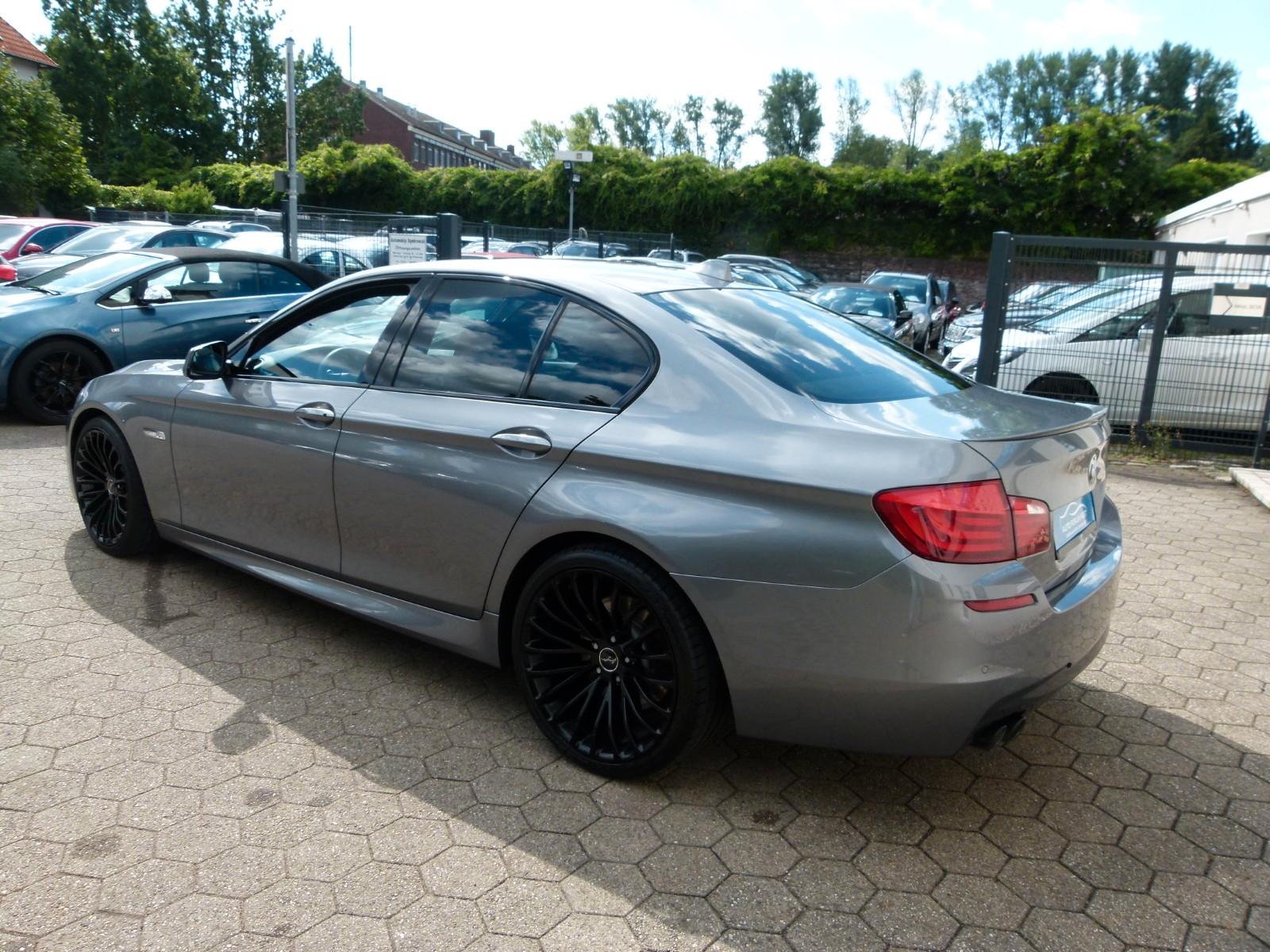 BMW 530d Automatik*M-Paket*HeadUp*Leder*Navi*Xenon*