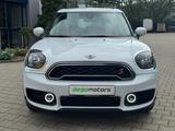 MINI Countryman S Autom.*NAVI*RüKAMERA* - MINI Countryman Serie mit Benzin-Antrieb: Automatik
