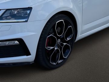 Skoda Octavia - 3