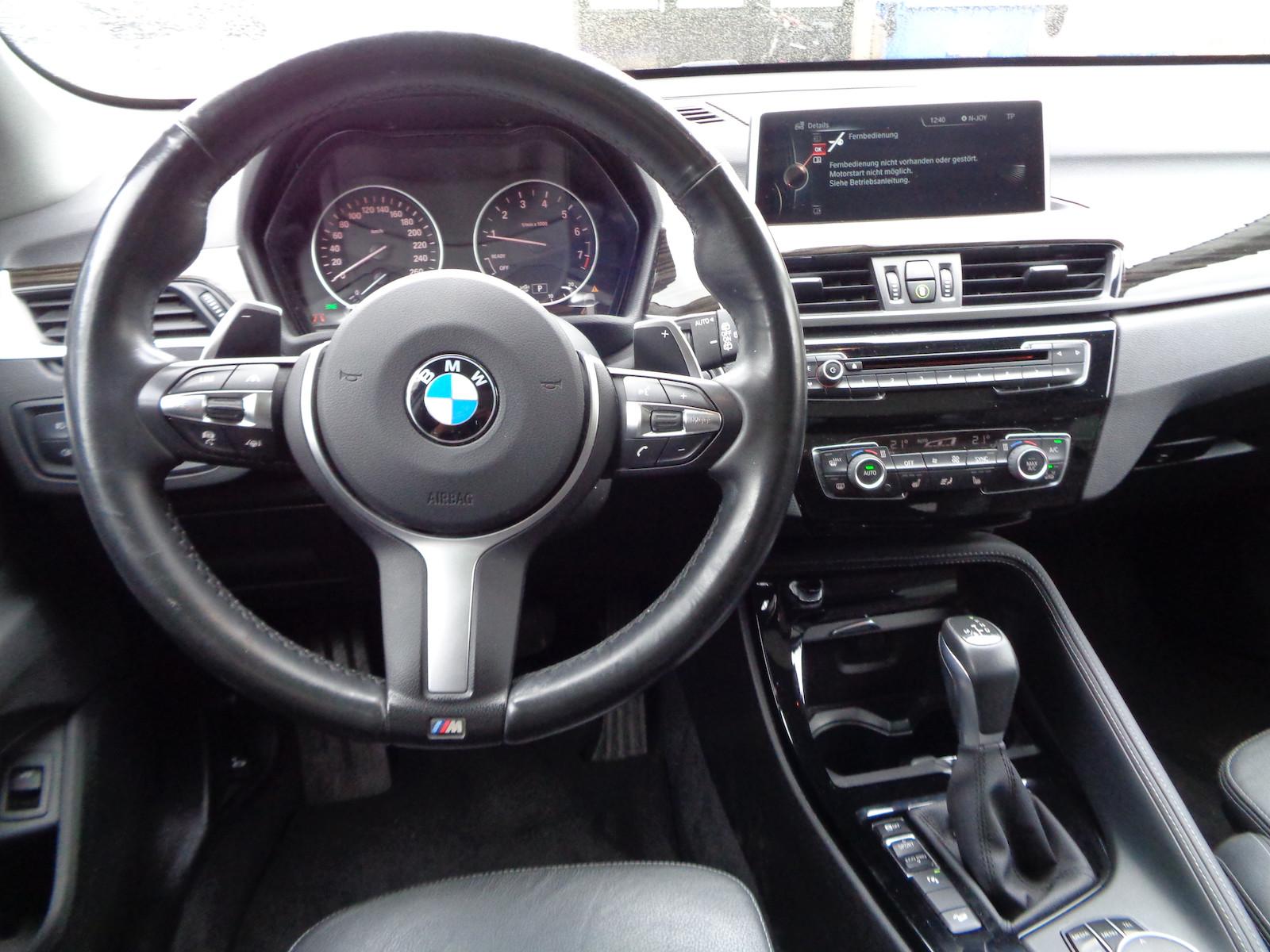 BMW X1 xDrive 20 i, Autom., Head-up, Panorama