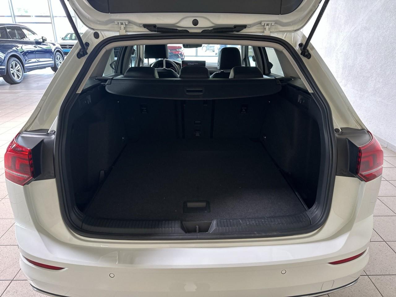Volkswagen Golf VIII Variant 1.5 eTSI GOAL OPF DSG+SHZ+BAA+, миниатюра 7