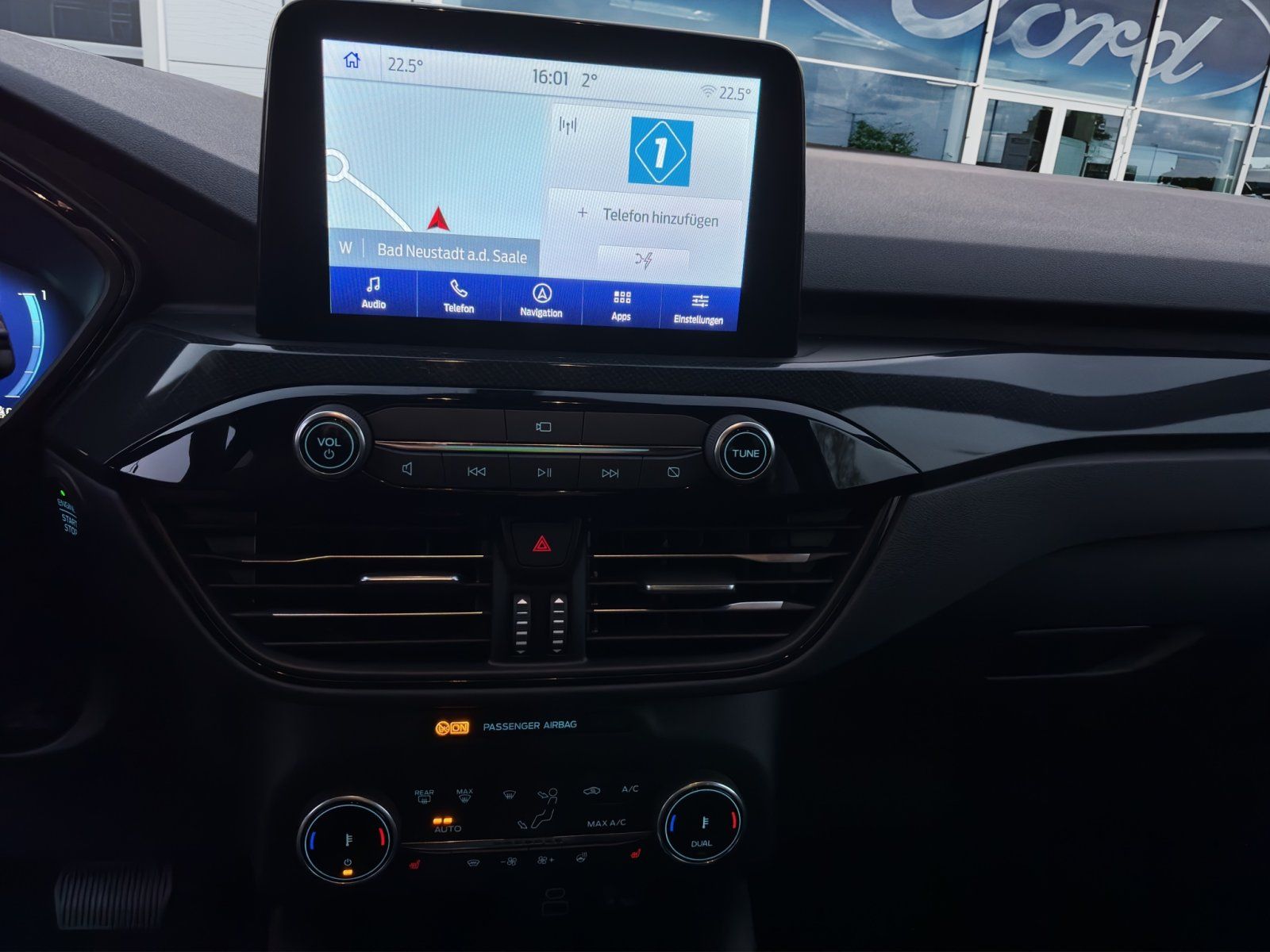 Fahrzeugabbildung Ford Kuga Hybrid ST-Line X #Winterpaket