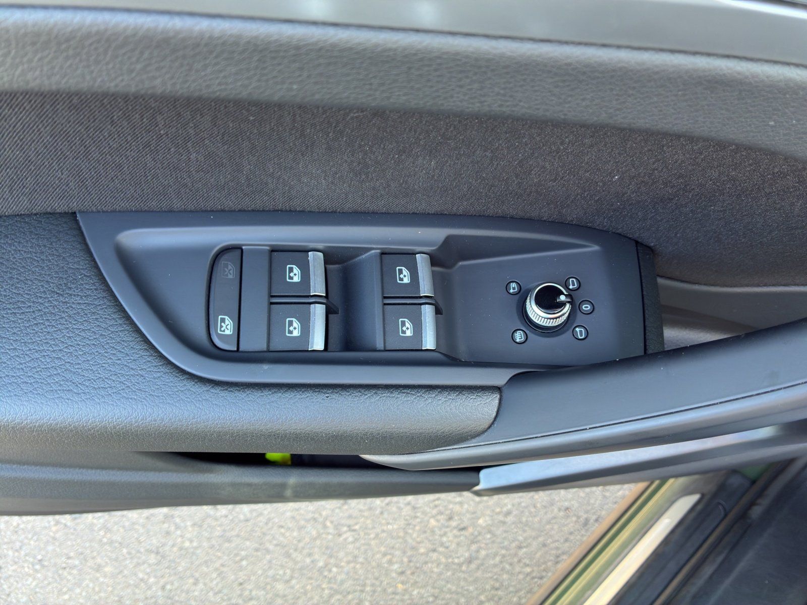Fahrzeugabbildung Audi Q5 40 2.0 TDI quattro S-Line Kamera,LED,Matrix