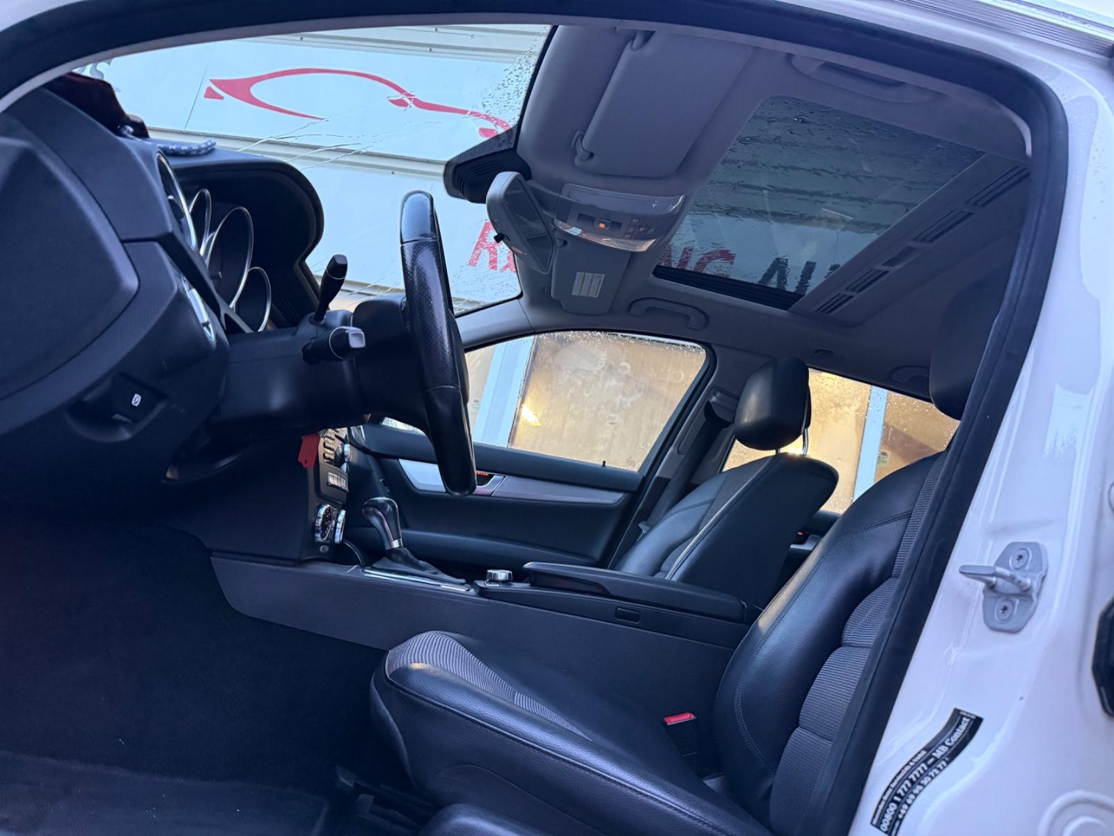 Mercedes-Benz C220 2011 — photo 18