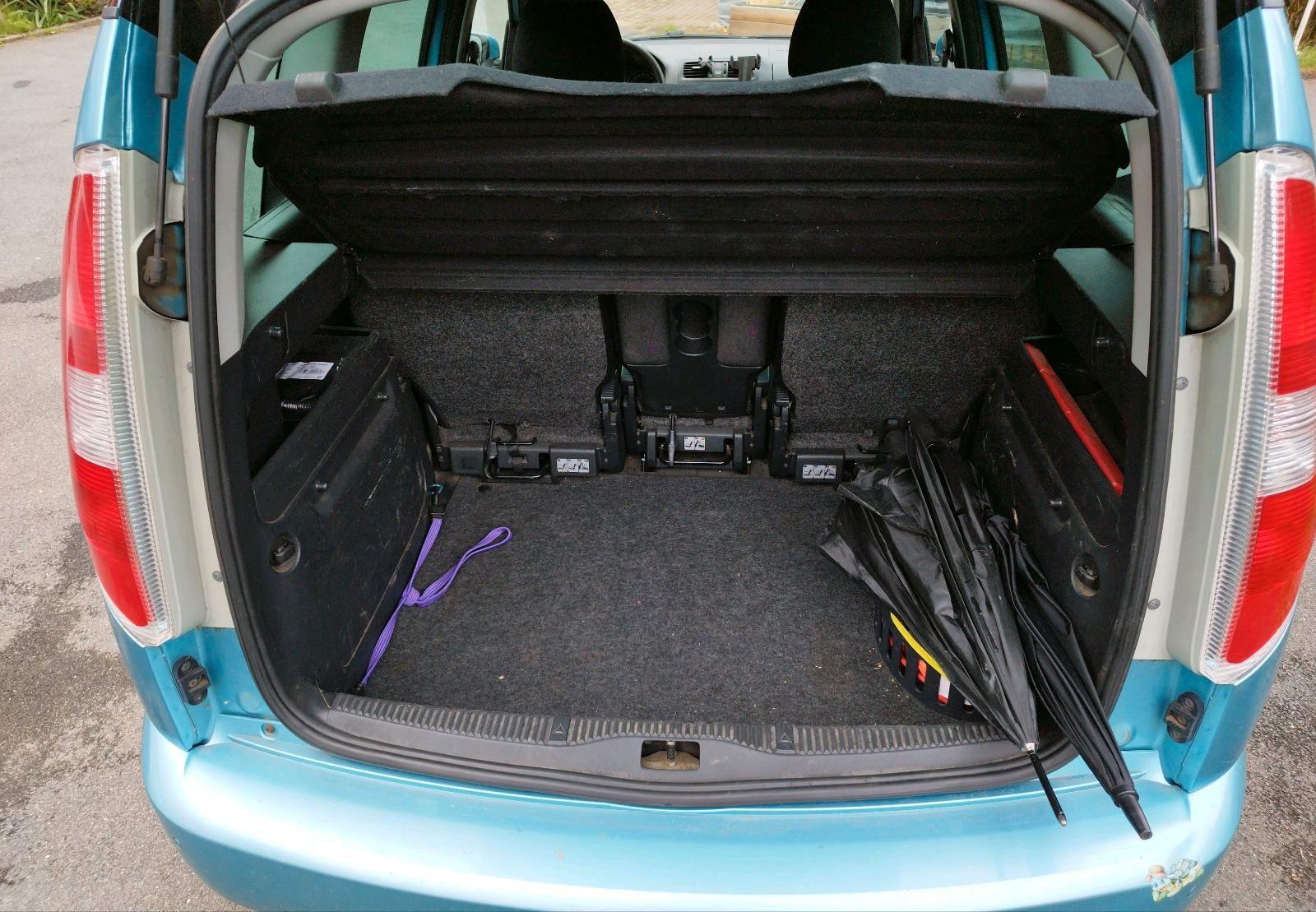 Skoda Roomster 2012 — engine 105 HP (77kW)