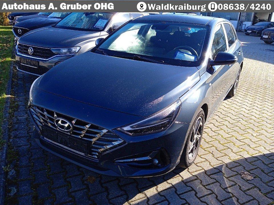 Hyundai i30 Intro-Ed Full-LED+Kamera+Navi+8fach+Sitzheiz