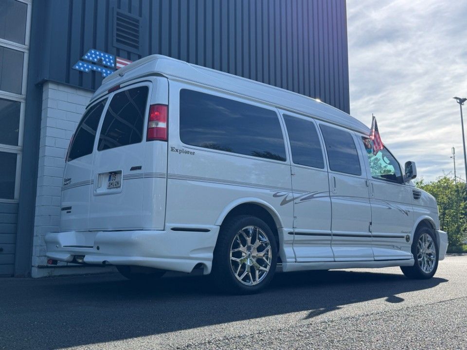 Fahrzeugabbildung Chevrolet Express Chevy Van Explorer Ltd. SE