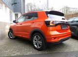 Volkswagen T-Cross Life R-Line/ACC/LED/Kamera/SHZ/IQ-Drive - Volkswagen T-Cross in Solingen