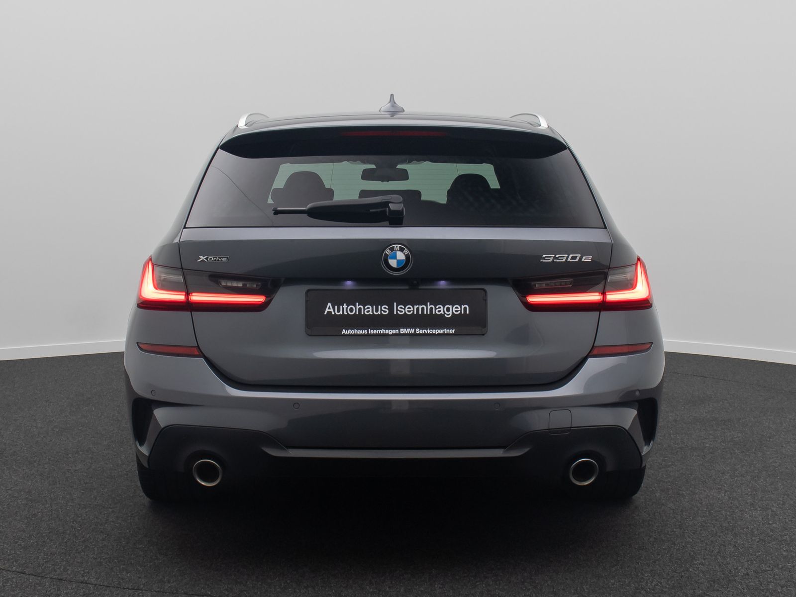 Fahrzeugabbildung BMW 330e xD M Sport Individual Kamera Laser HUD 19"