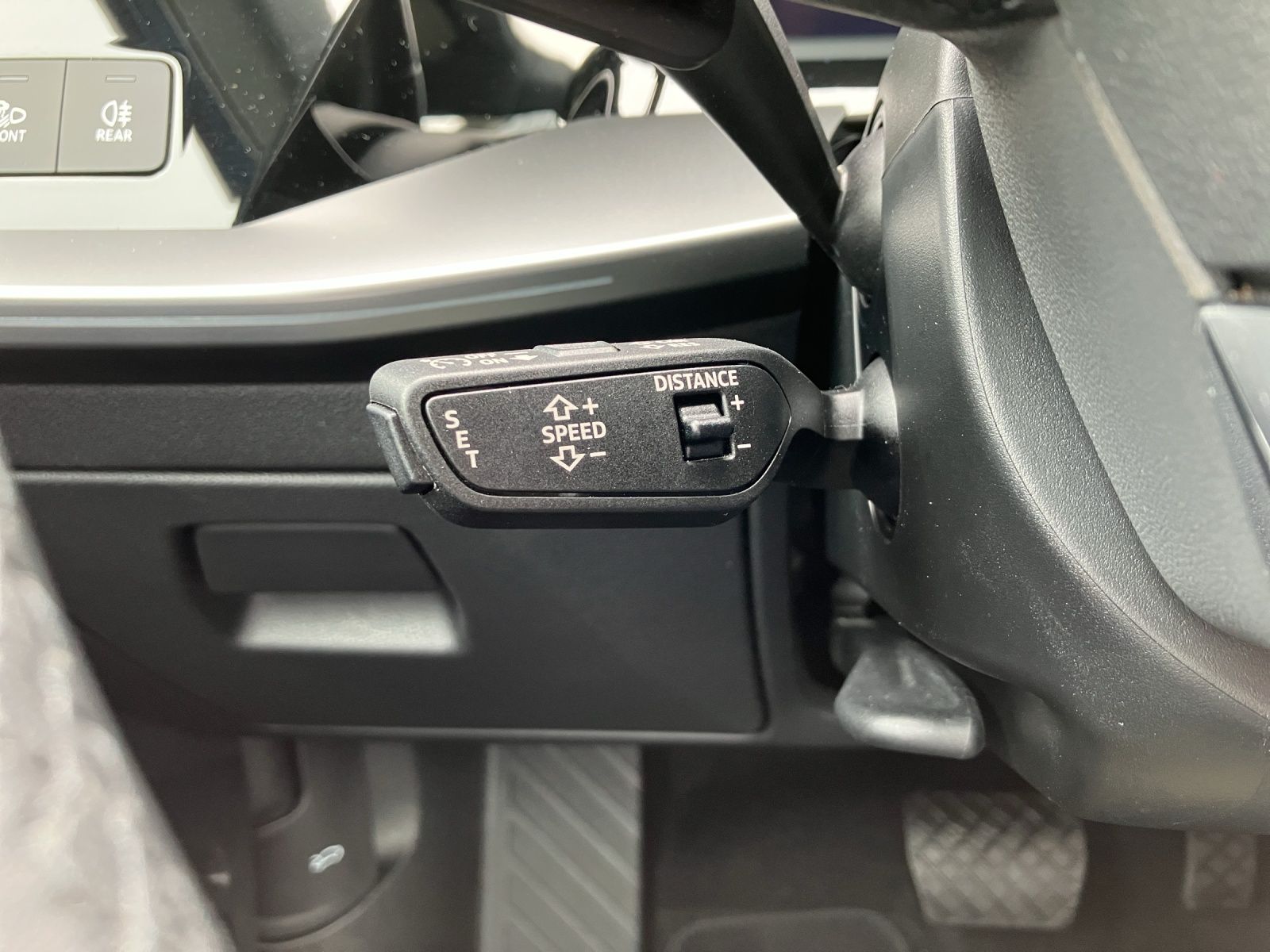 Fahrzeugabbildung Audi A3 Limousine 35 TFSI advanced MATRIX Navi ACC AH