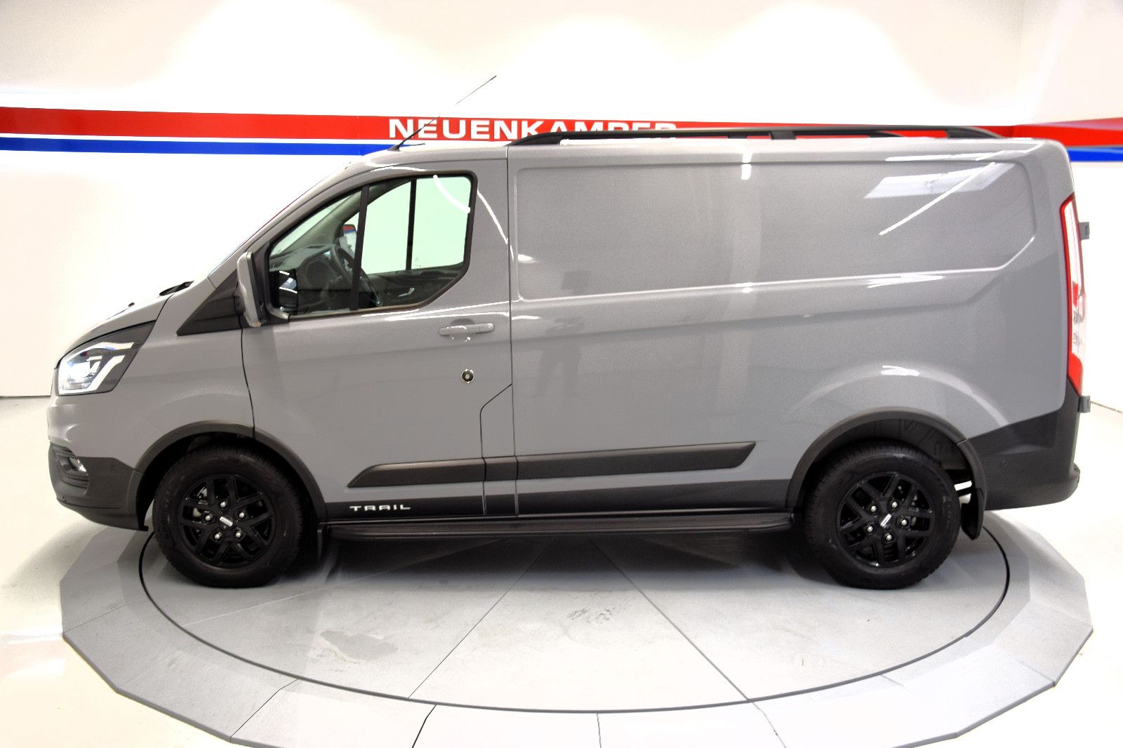 Fahrzeugabbildung Ford Transit Custom Kasten 340 L1 Trail LED ACC Kamer