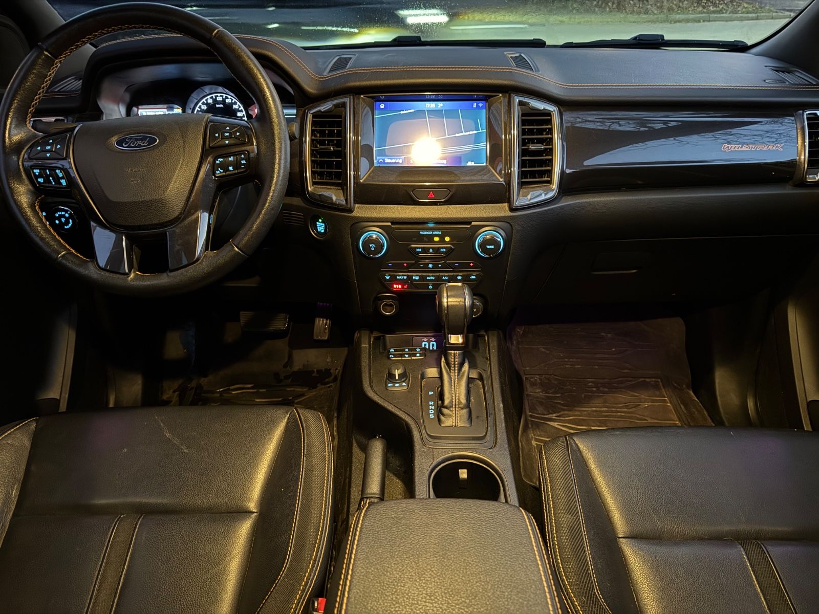 Fahrzeugabbildung Ford Ranger Wildtrak Doppelkabine 4x4*LEDER*ACC*SHZ