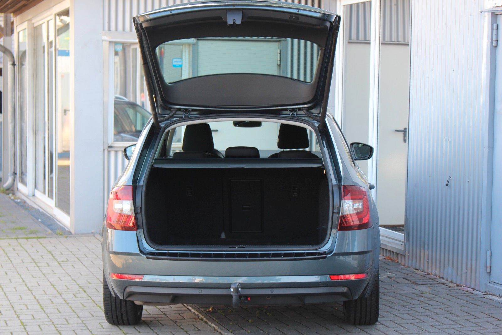 Skoda Octavia Combi Style 2.0 TSI DSG+Navi+Kamera+ACC foto 9