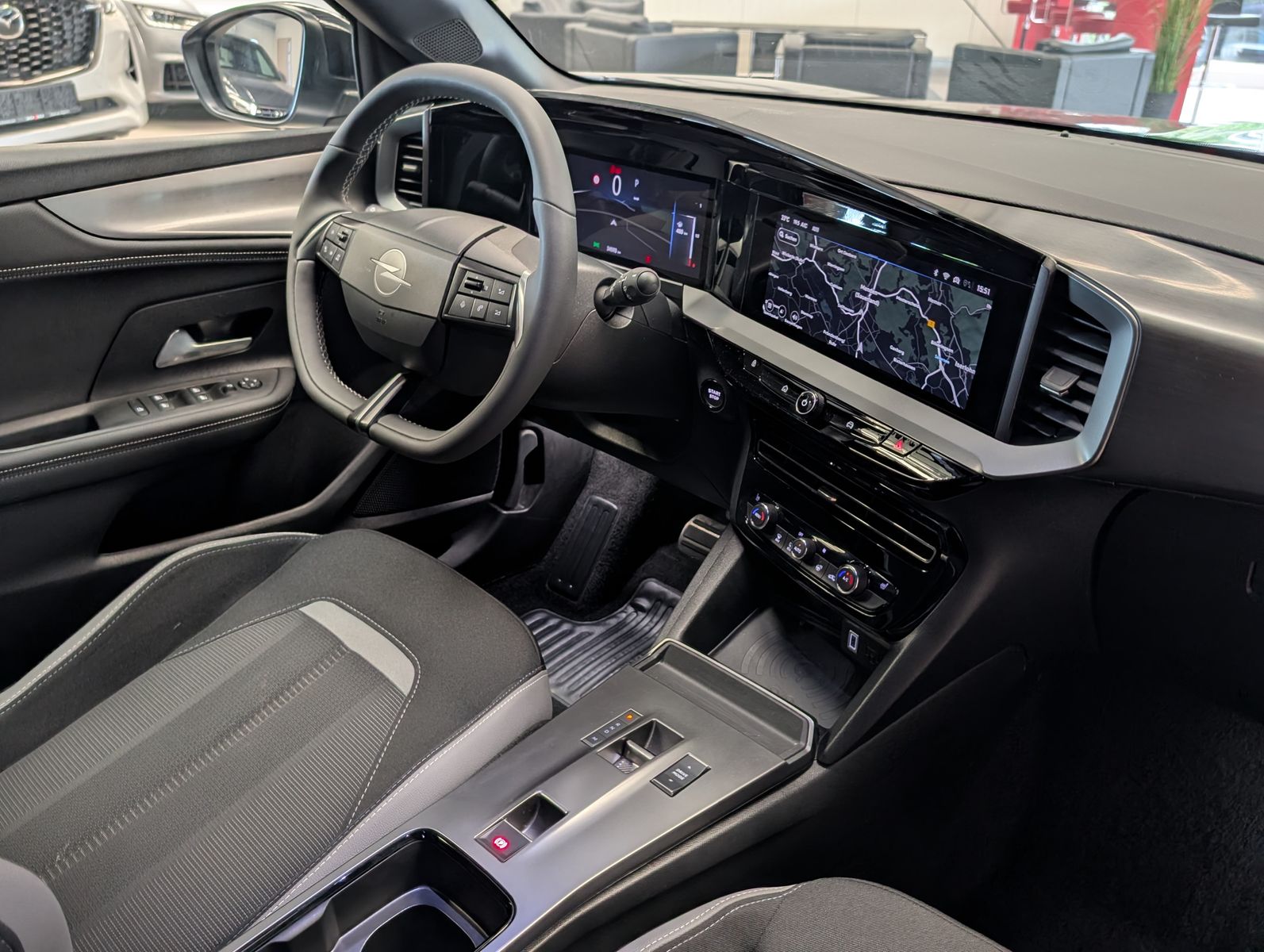 Fahrzeugabbildung Opel Mokka GS BLACK INTEL LUX TECH KAM SHZ BHL VIRTUA