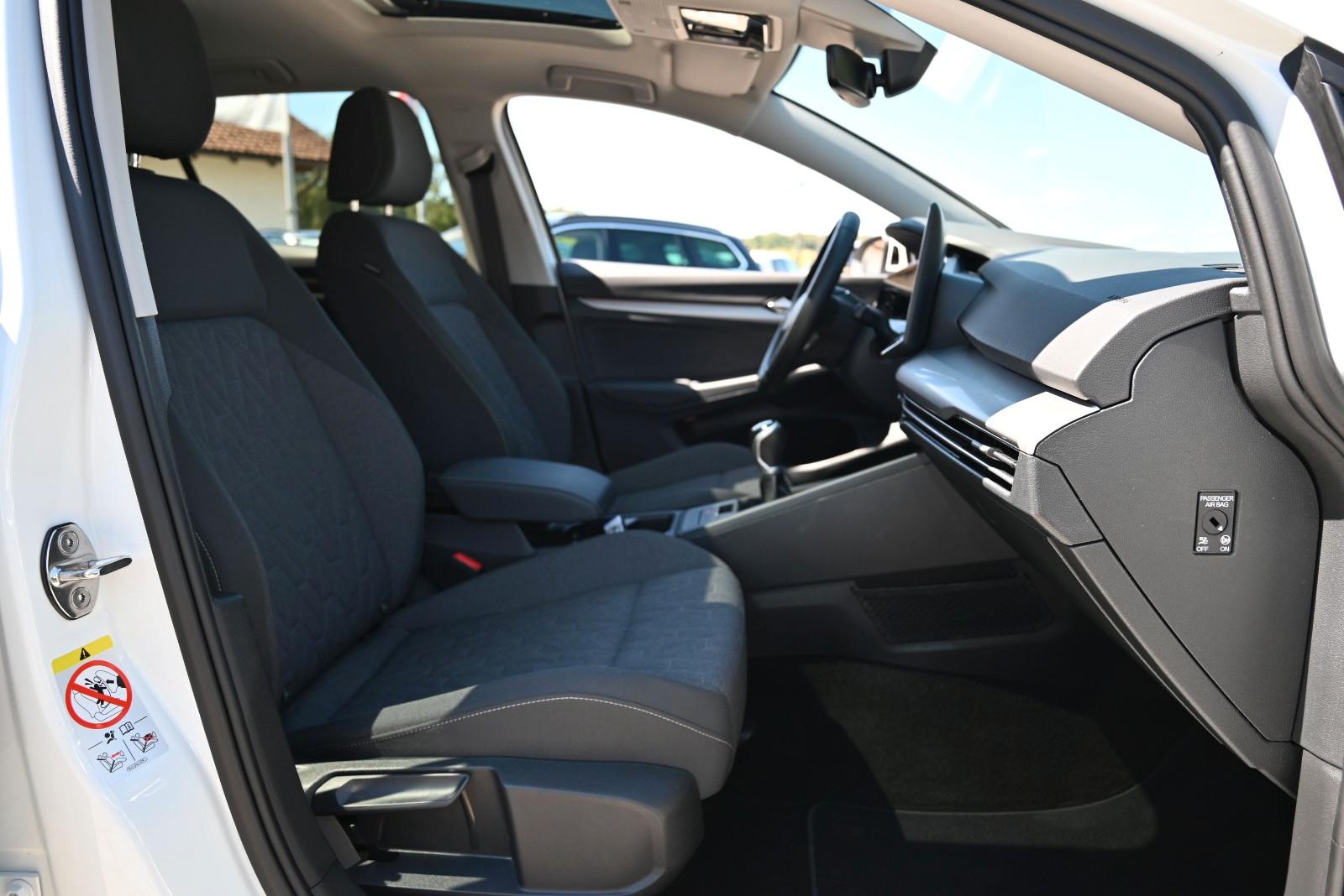 Volkswagen Golf VIII Lim. 1.5 TSI Life/Panorama/AHK/ACC, миниатюра 24