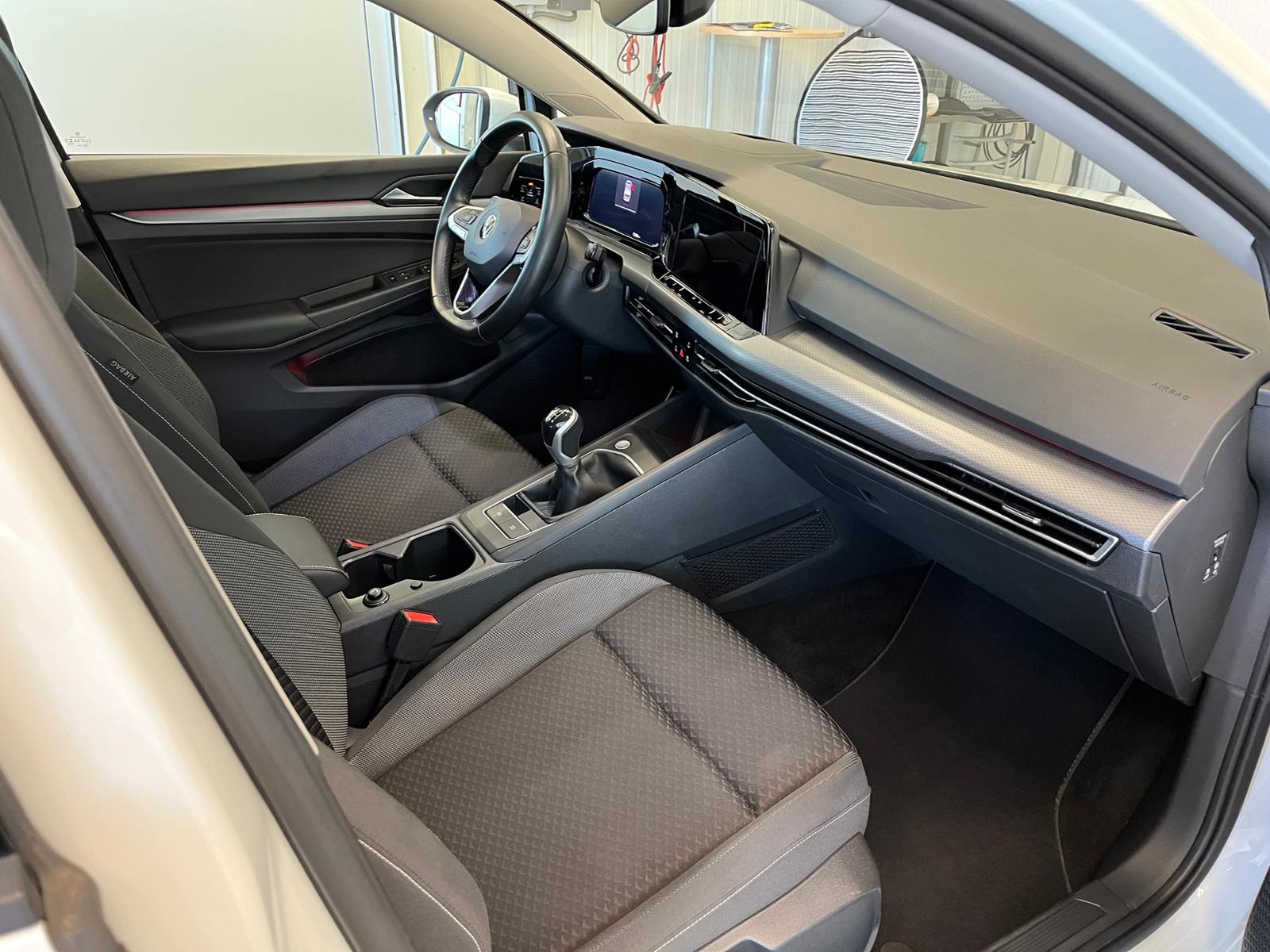 Volkswagen Golf VIII ACTIVE 1.5 TSI Standhg. HUD Navi LED-P, миниатюра 12