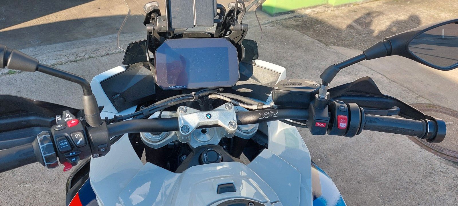 Fahrzeugabbildung BMW S 1000 XR M-Paket/ Carbonpaket Schmiederäder