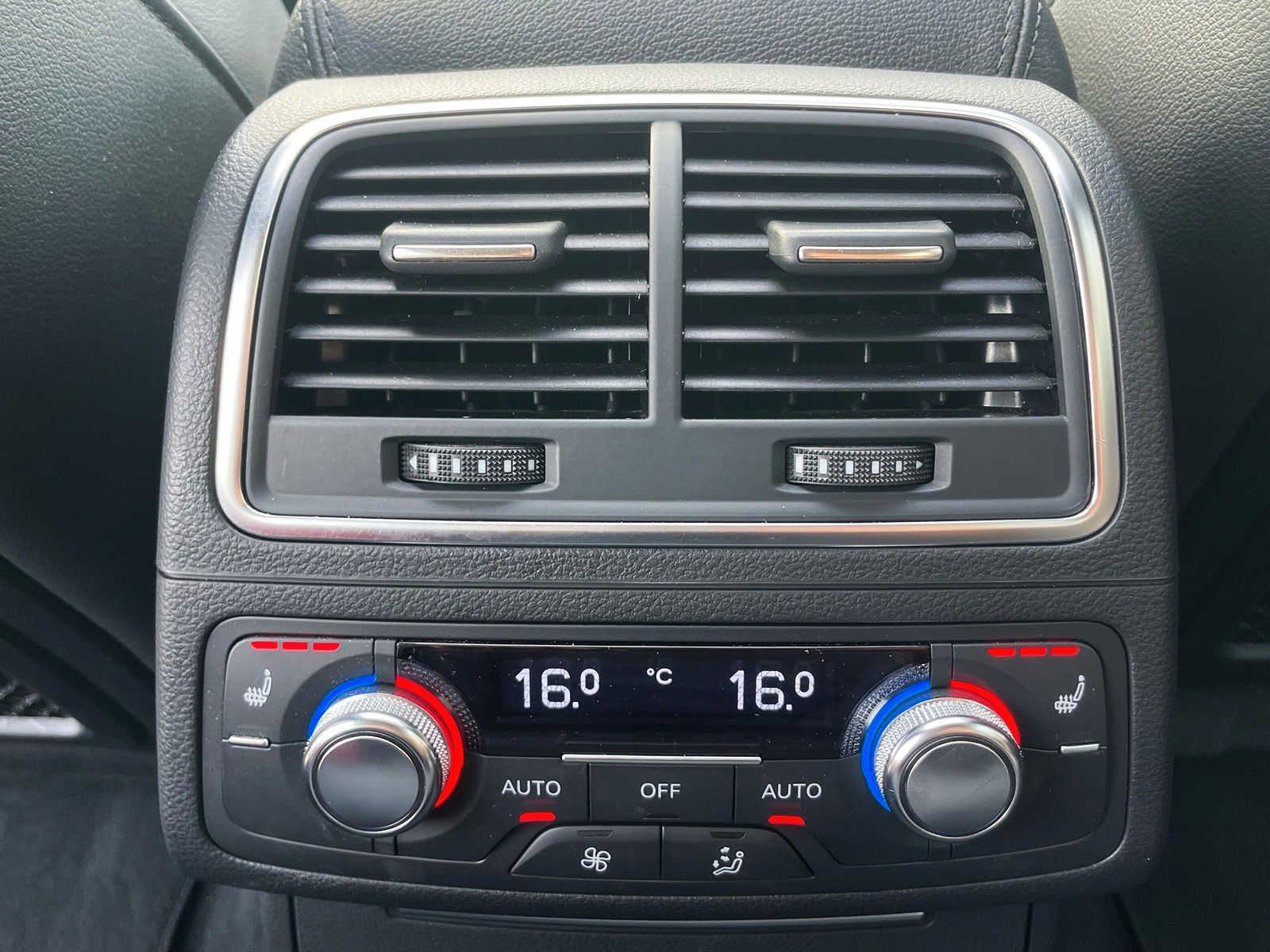 Fahrzeugabbildung Audi A6 Avant*Standhz*Sportpaket*BOSE*4-Zonen*Xenon*