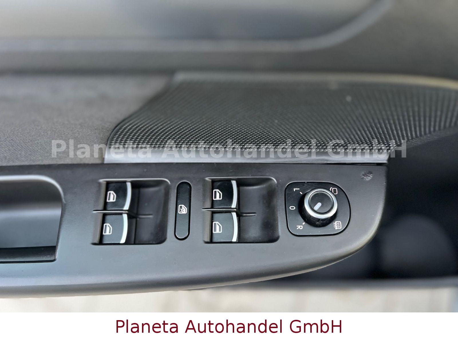 Volkswagen Golf 2011 — photo 25