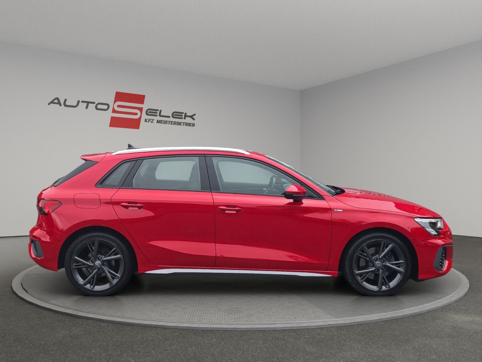 Fahrzeugabbildung Audi A3 Sportback 30 TDI S line LED AHK Kamera