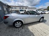 Renault Megane II Coupe / Cabrio Dynamique - Renault Megane aus 2005: Dynamique