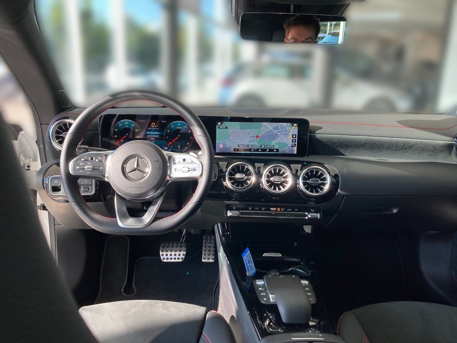 Fahrzeugabbildung Mercedes-Benz CLA 200 SB AMG Line*Pano*Distro*360°*LED*Totwin*