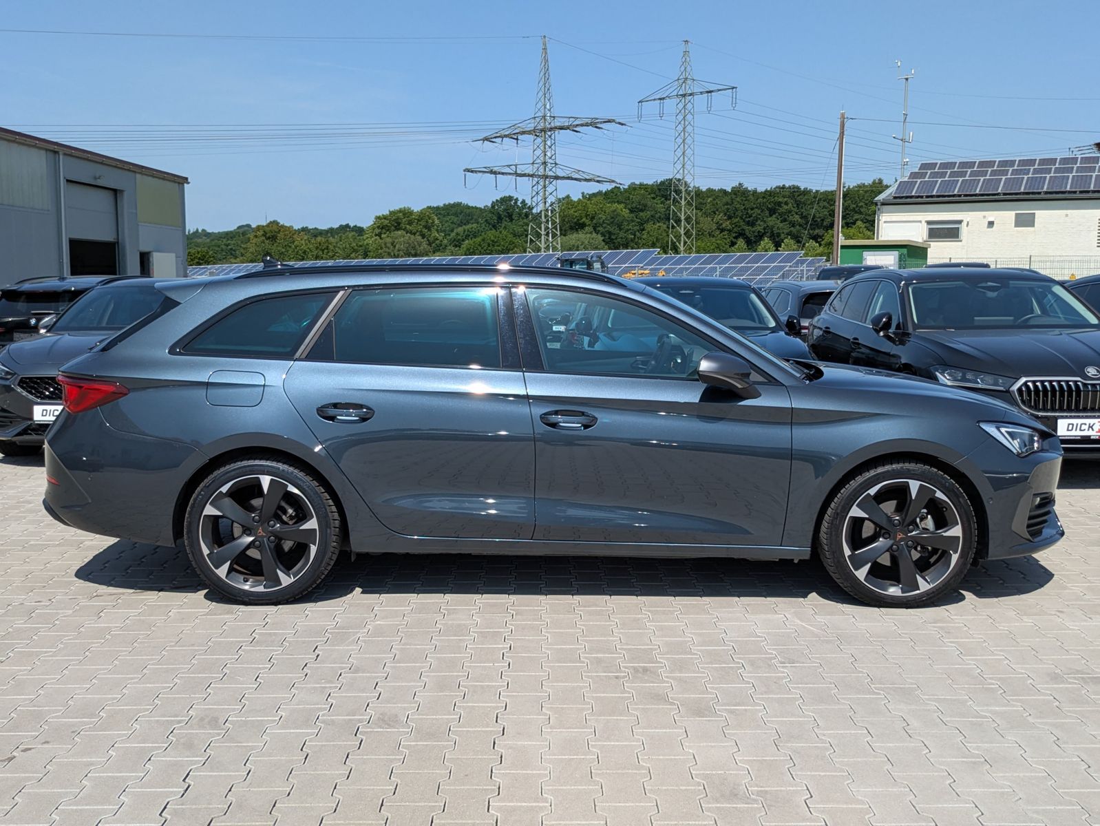 Fahrzeugabbildung CUPRA Leon 1.5 eTSI DSG MATRIX-LED*ACC*APP*KAMERA*18"