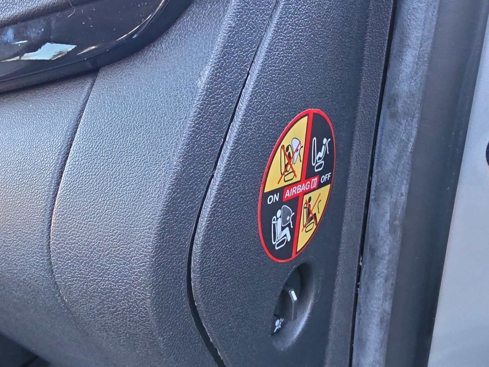 Fahrzeugabbildung Renault Scenic III Xmod Paris