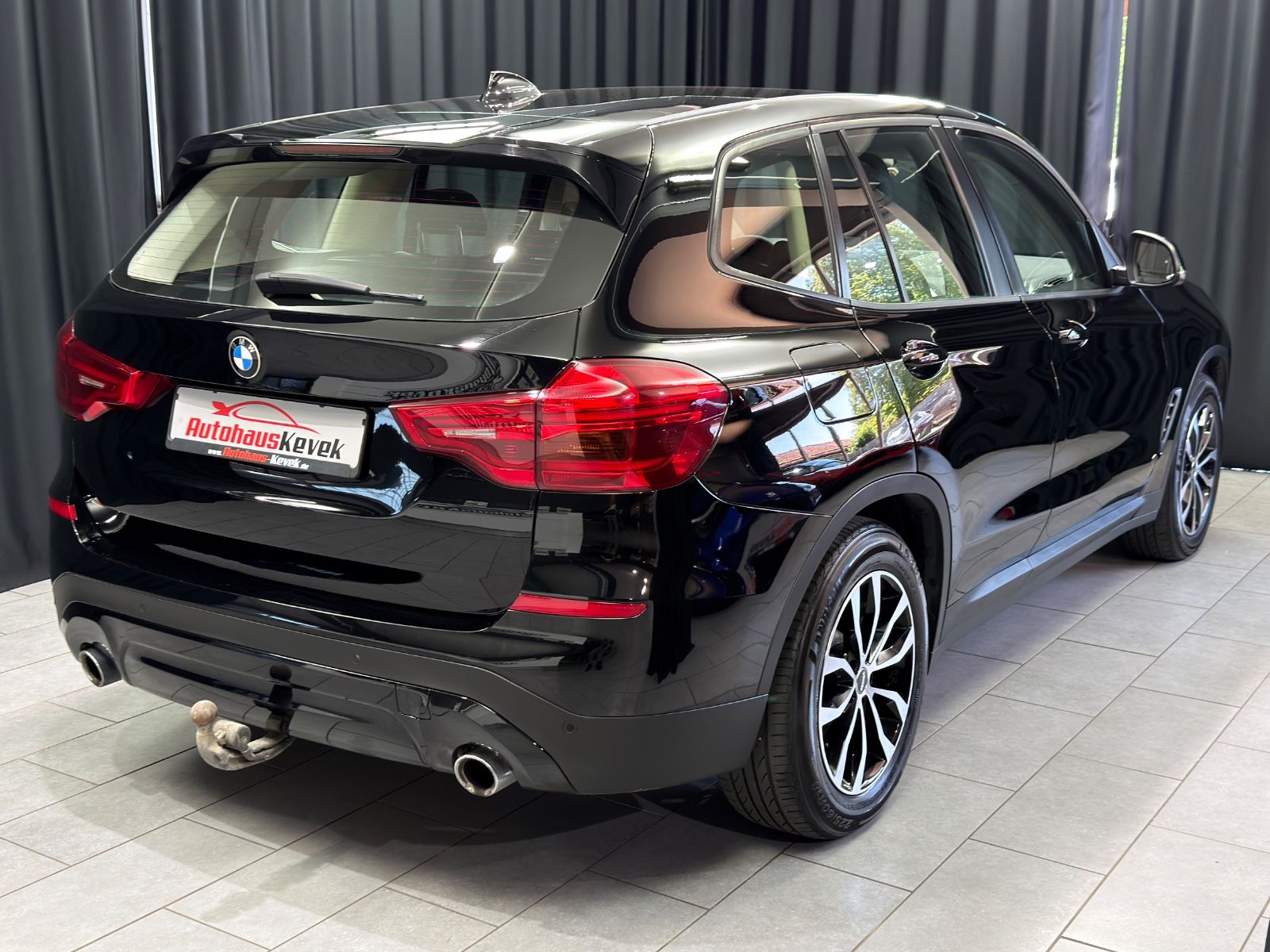 Fahrzeugabbildung BMW X3 xDrive 30d Advantage|HIFI|NAVI|AHK|