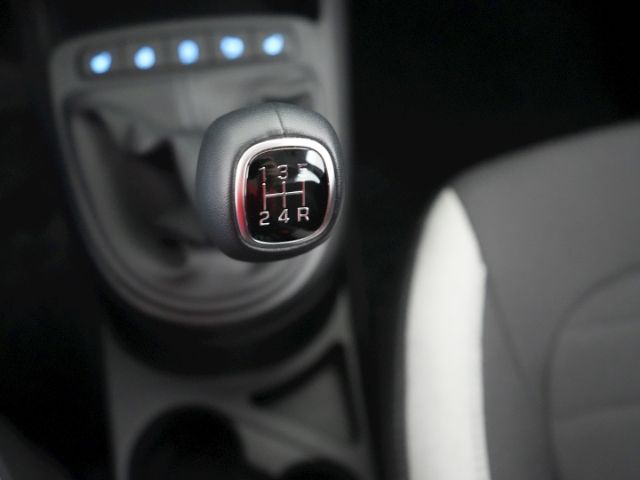 i10 TREND+NAVI+RÜCKFAHRKAMERA+SITZHEIZUNG+LENKRA
