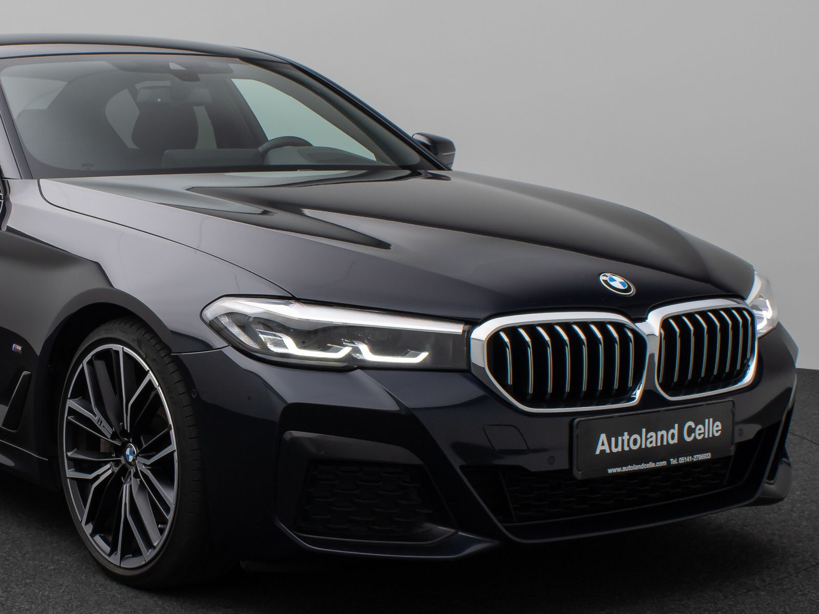 Fahrzeugabbildung BMW 540d  xD M Sport Kamera HUD DAB H/K Alarm 20Zoll