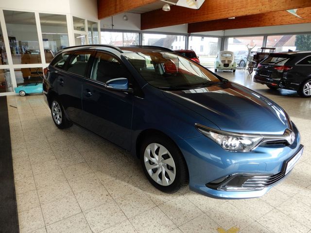 Toyota Auris 1.33 Dual-VVT-i Touring Sports Cool