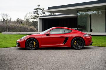 صورة 3 لـ 2021 Porsche CAYMAN