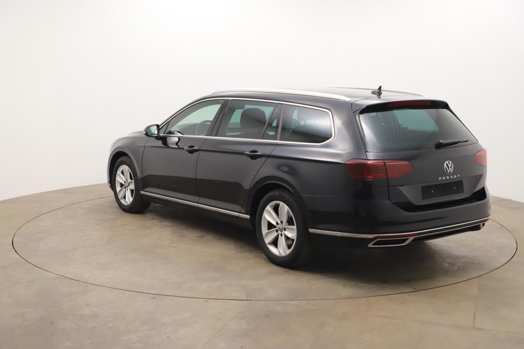 Volkswagen Passat Variant Elegance 2.0 TDI SCR PDC*RFK*Klim