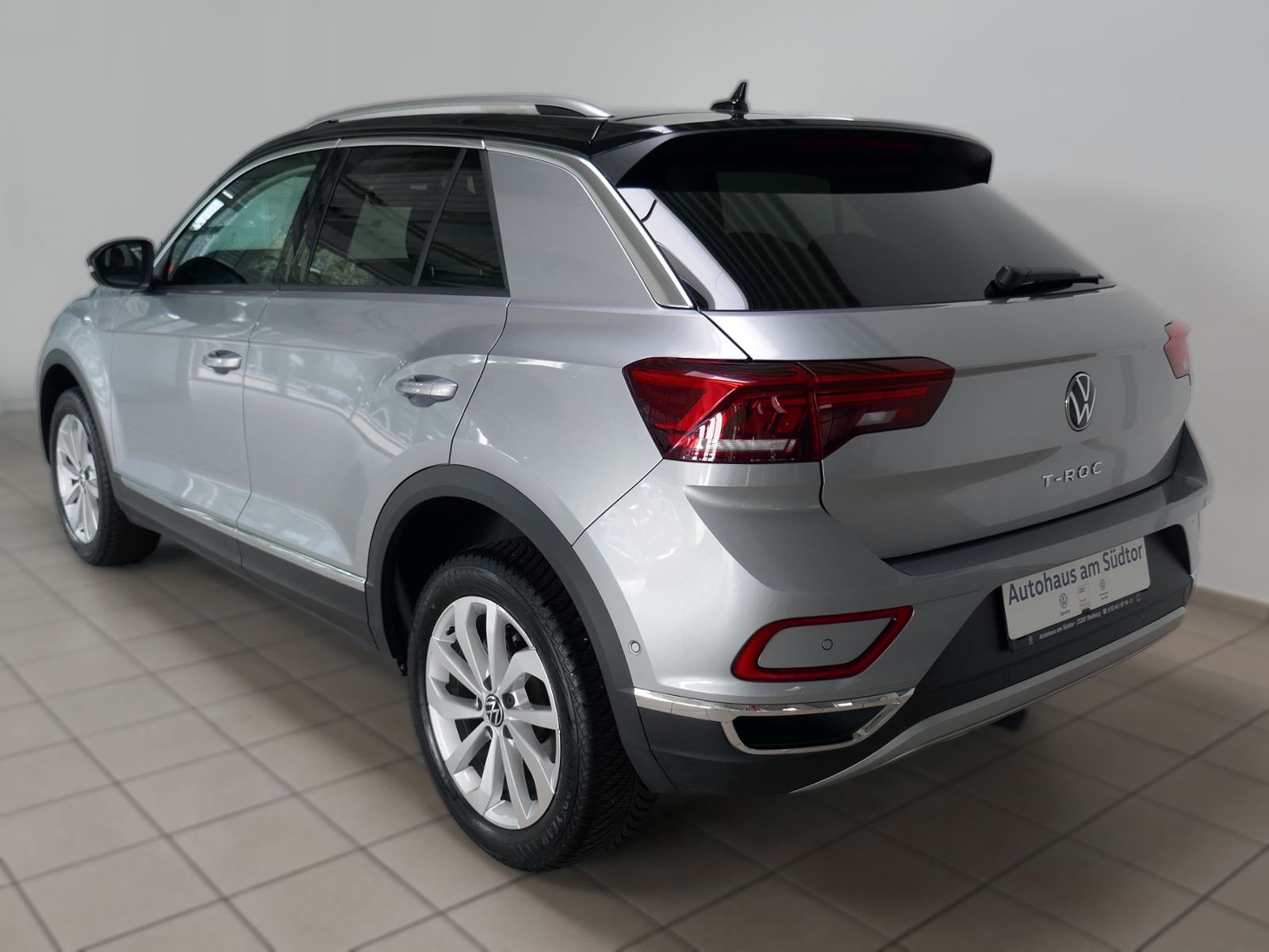Fahrzeugabbildung Volkswagen T-Roc Style 1.5 TSI DSG | LED AHK PDC ACC