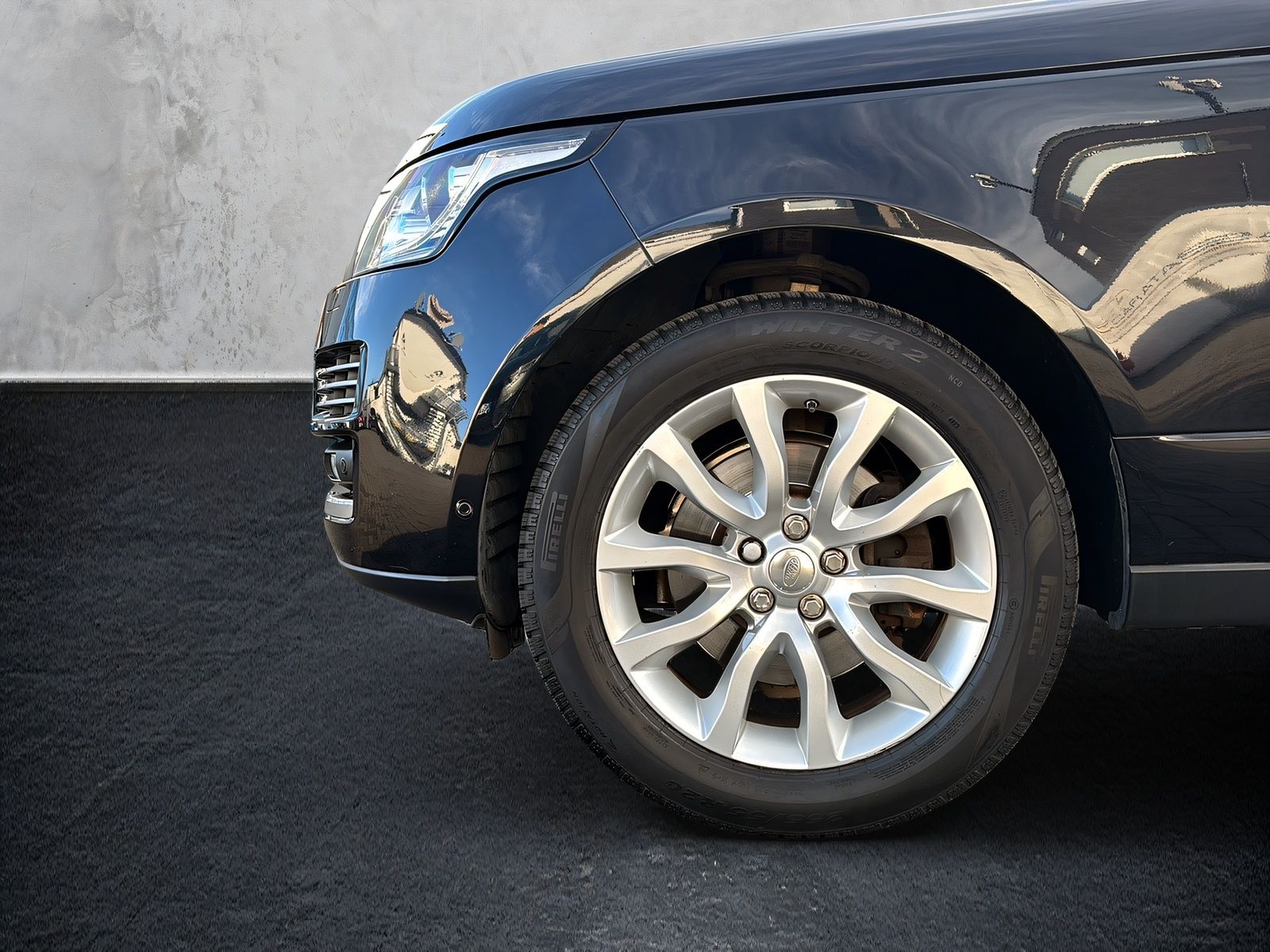 Fahrzeugabbildung Land Rover Range Rover 3.0 TDV6 Autobiography PANO*ACC*AHK