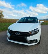 Lada Vesta 1.6 16V Automatik - gebrauchte Lada Limousine