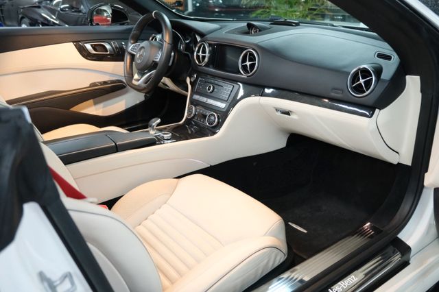 Fahrzeugabbildung Mercedes-Benz SL 400 Designo AMG/Glasd./Distr./Sitzl./Top