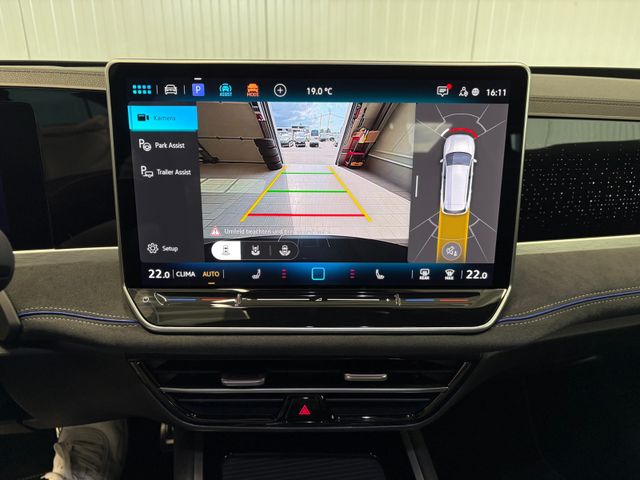 Passat Variant R-line 2.0 TDI DSG AHK RFK LED