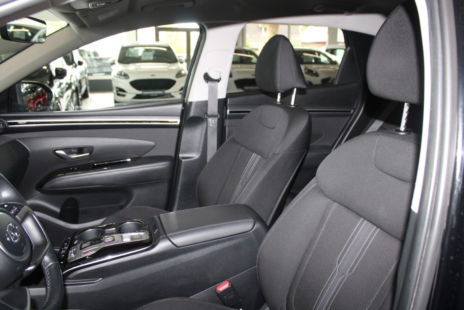 Fahrzeugabbildung Hyundai TUCSON MHEV Trend Aut. NAVI ACC LED SHZ CAM