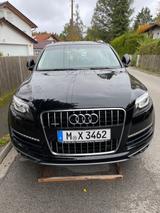 Audi Q7 4.2 TDI quattro tiptronic - - Audi Q7 mit Diesel-Antrieb