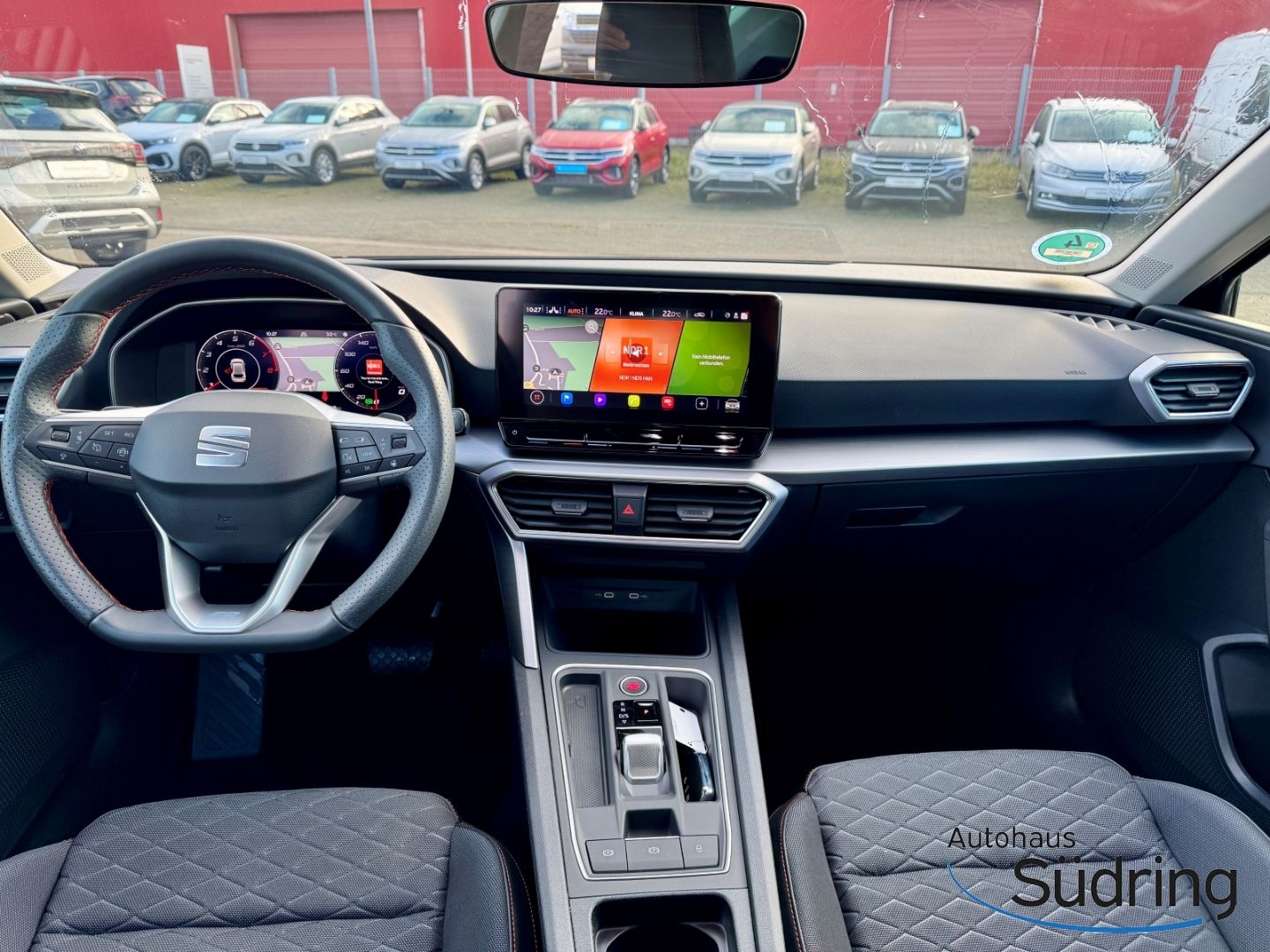 Leon 1,0 FR eTSI DSG Navi LED ACC Rückfahrk.