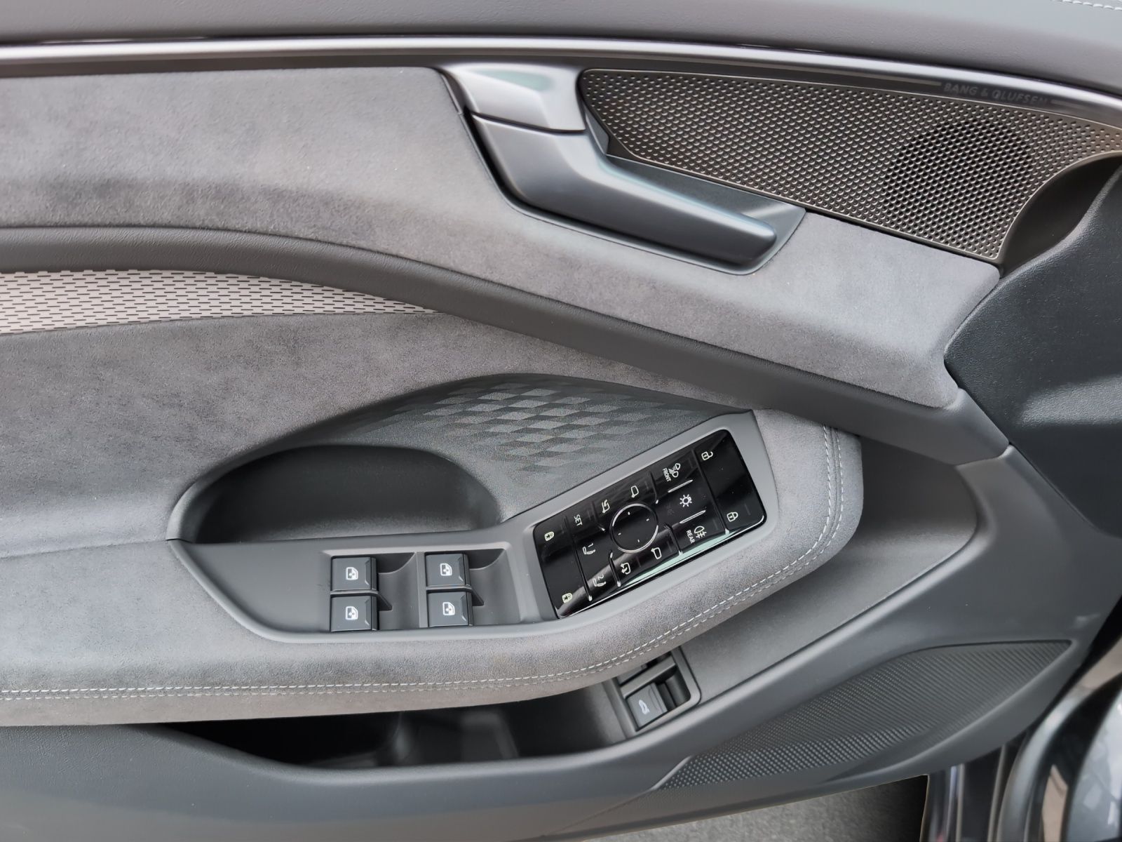 Audi A6 - Bild 13
