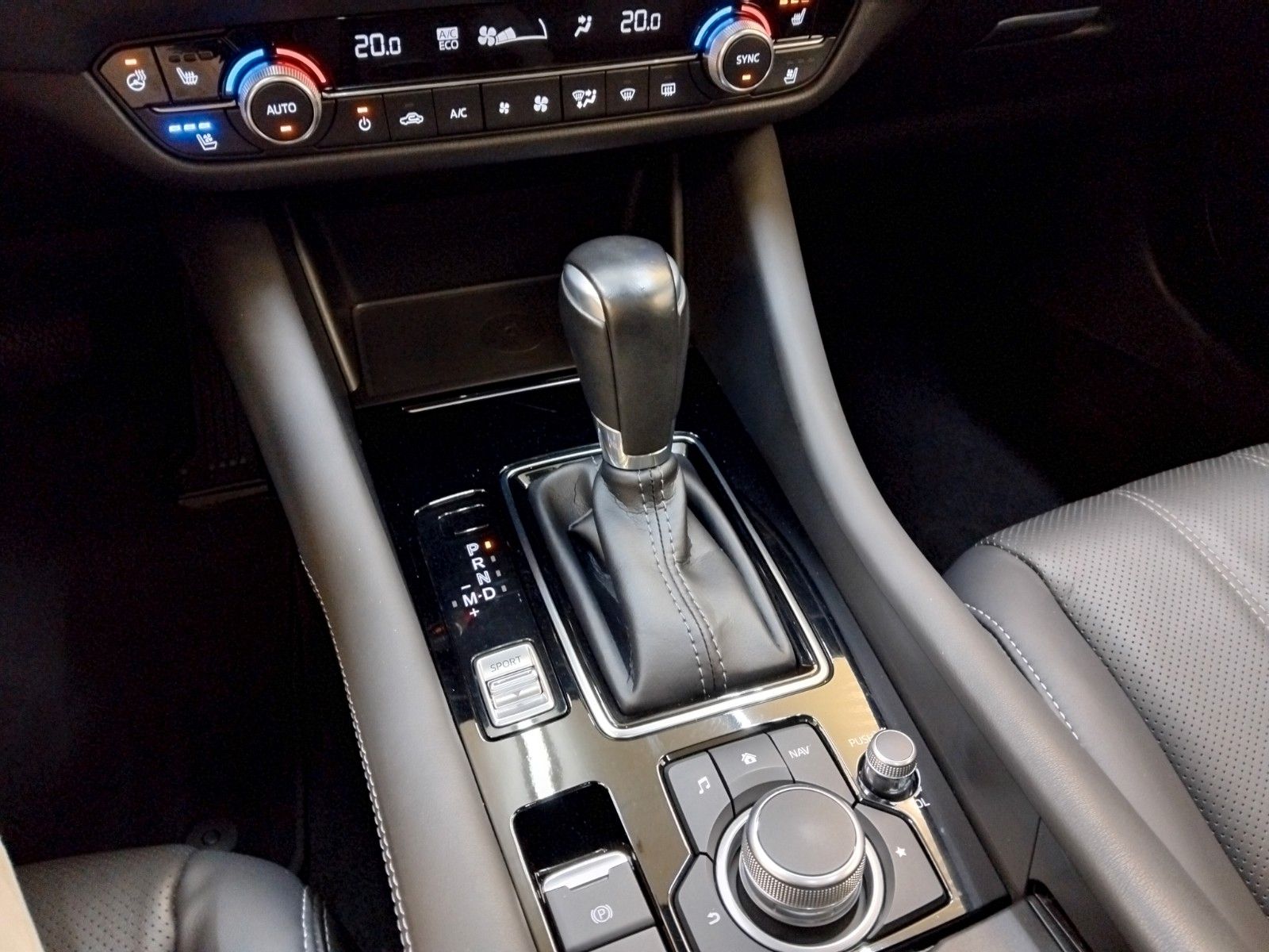 Mazda 6 (01/2024, Benzin)