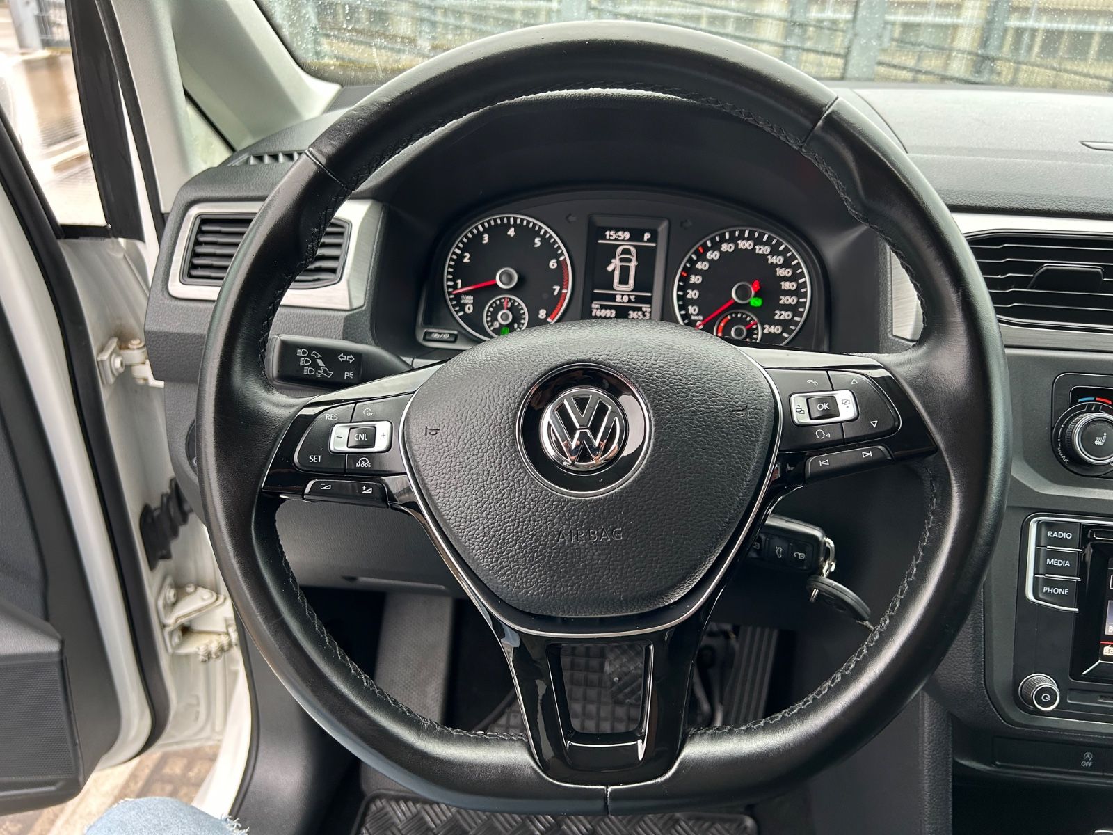 Volkswagen Caddy Maxi~CNG~NAVI foto 16
