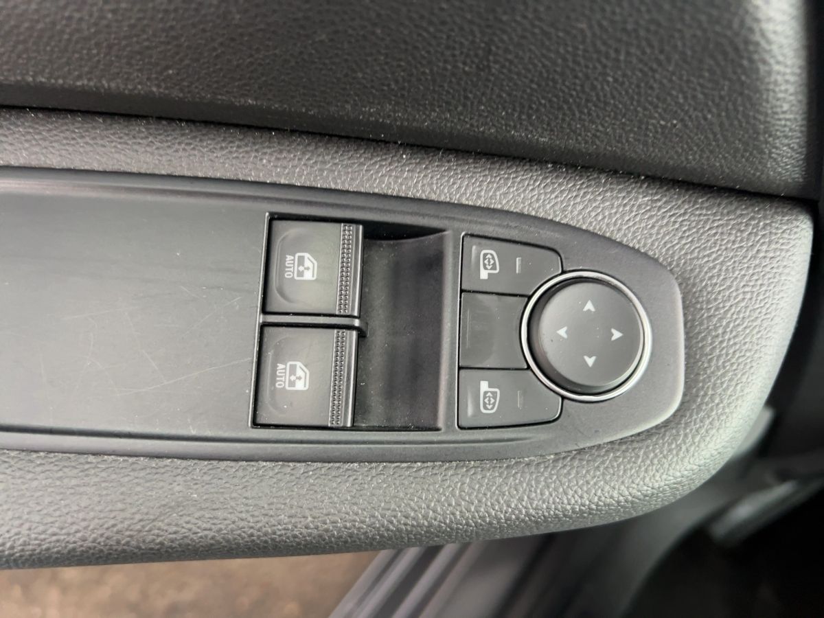 Renault Clio - Bild 18