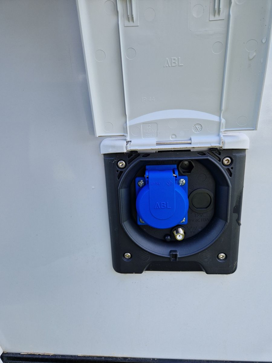 Fahrzeugabbildung Knaus Sport 580 QS 3er Stockbett, DuoControl, uvm...