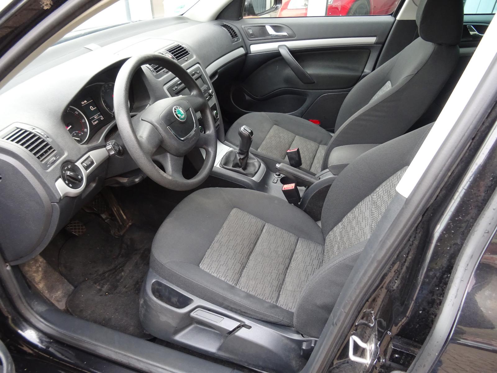 Skoda Octavia 2012 — photo 10