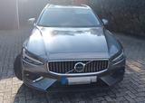 Volvo V60 D4 AWD Geartronic Inscription  - Volvo V60: Von Privat