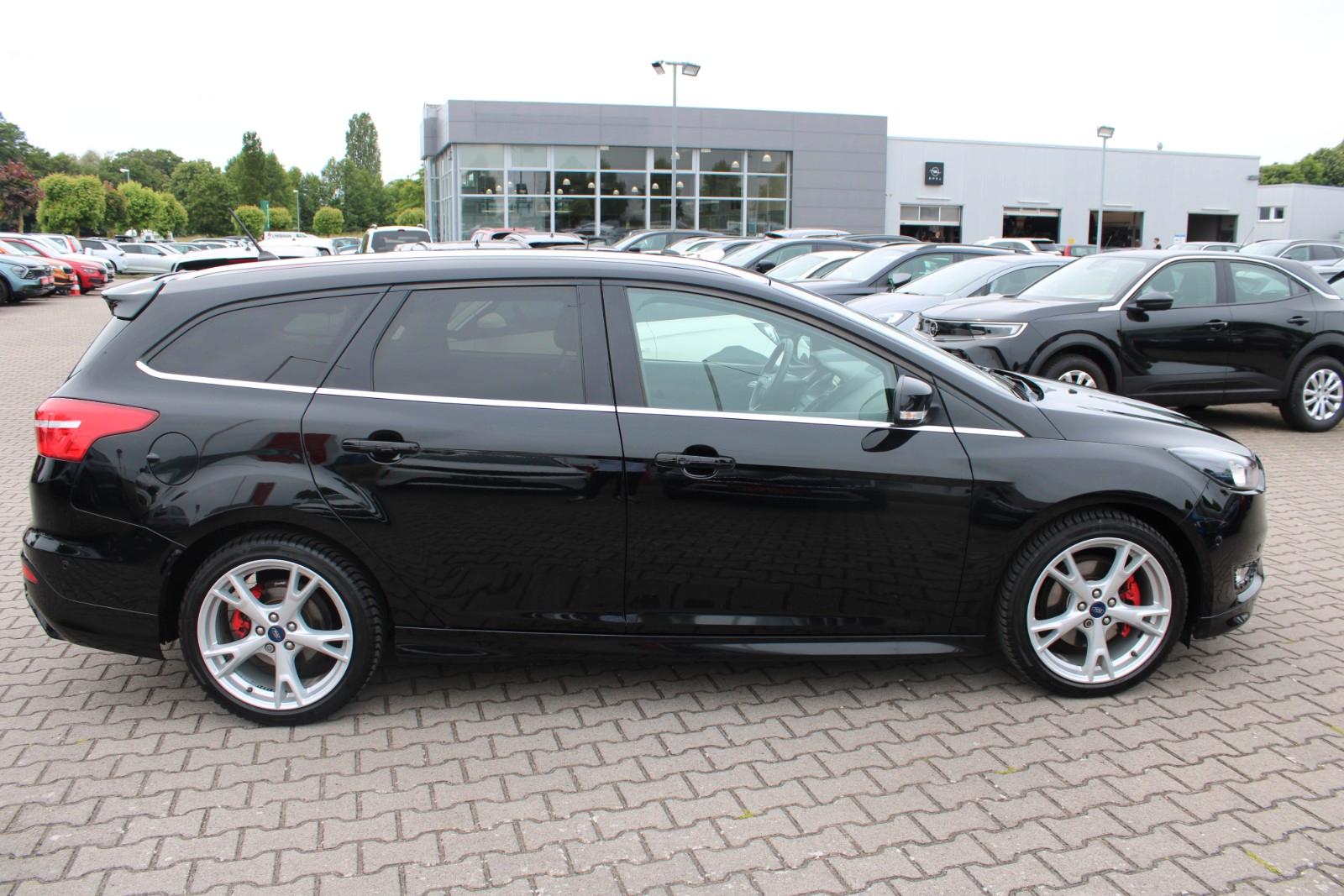 Ford Focus Turnier Titanium